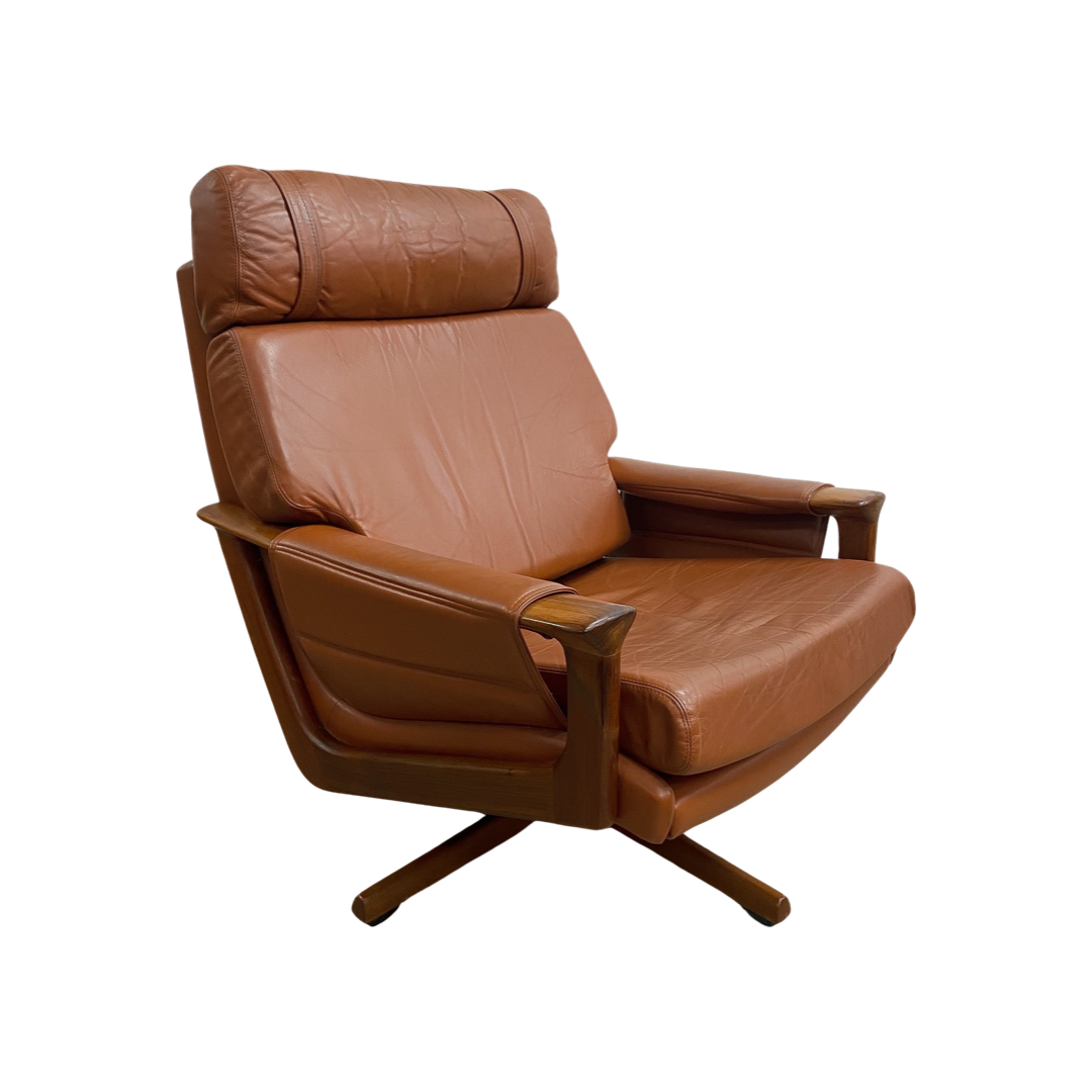 Mid Century Tessa T21 Swivel Armchair