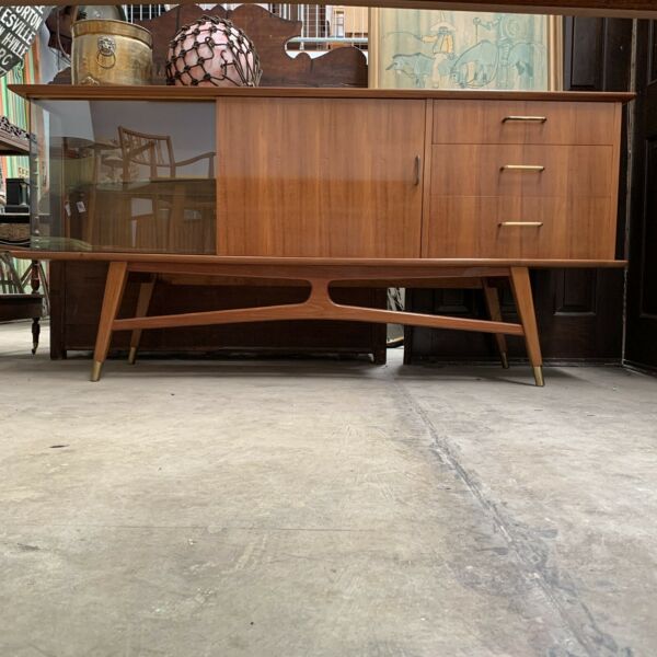 Stunning Mid Century 1960’s Sideboard