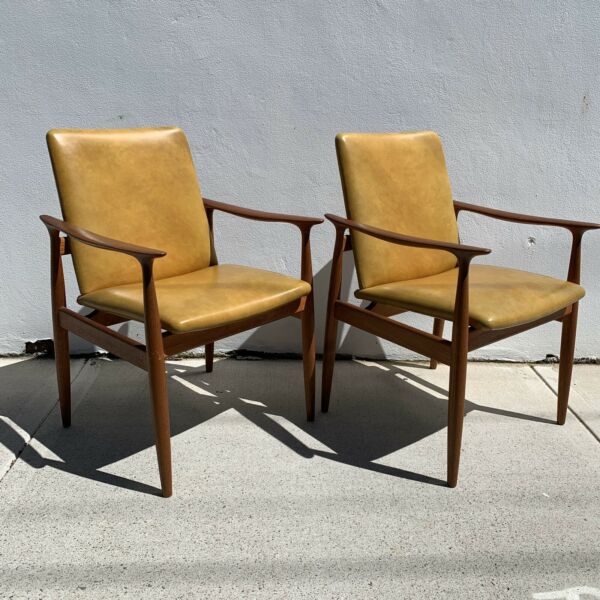 Pair of Mid Century Parker Carvers
