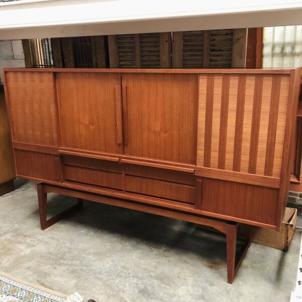 Mid Century Modern Danish Cocktail Cabinet/Sideboard