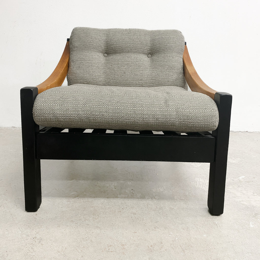1970's Mid Century Armchair In The Style of Vico Magistretti