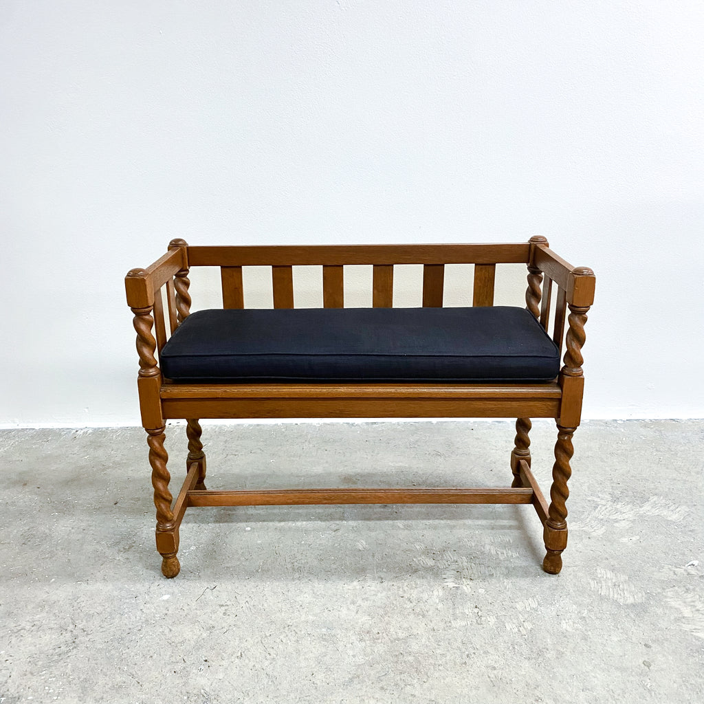 Antique Oak Hall Settee Will Barley Twist Legs Early 20th Century