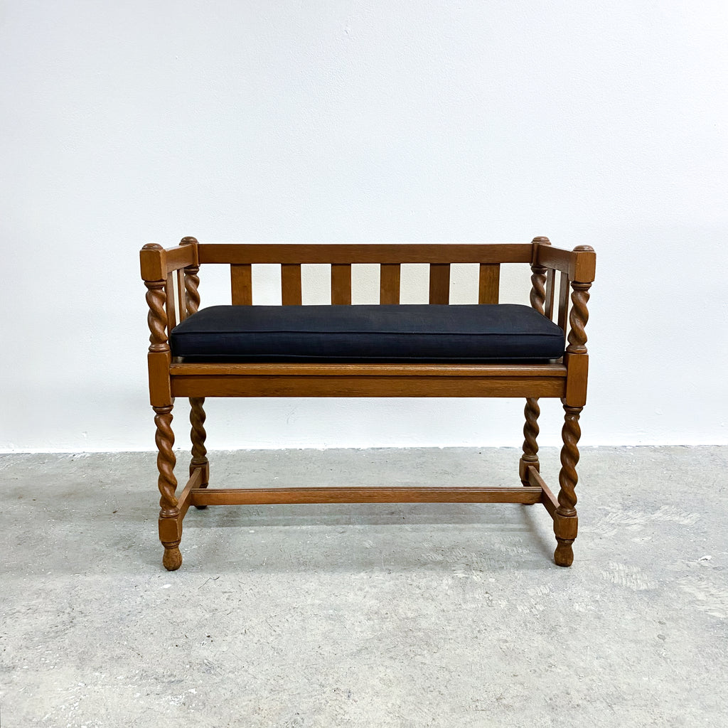 Antique Oak Hall Settee Will Barley Twist Legs Early 20th Century