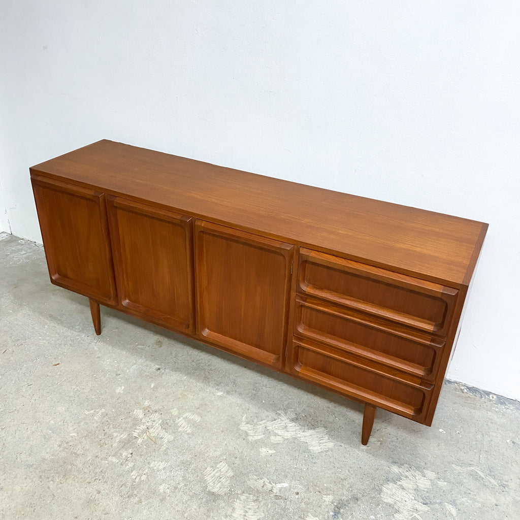 Chiswell_sideboard 