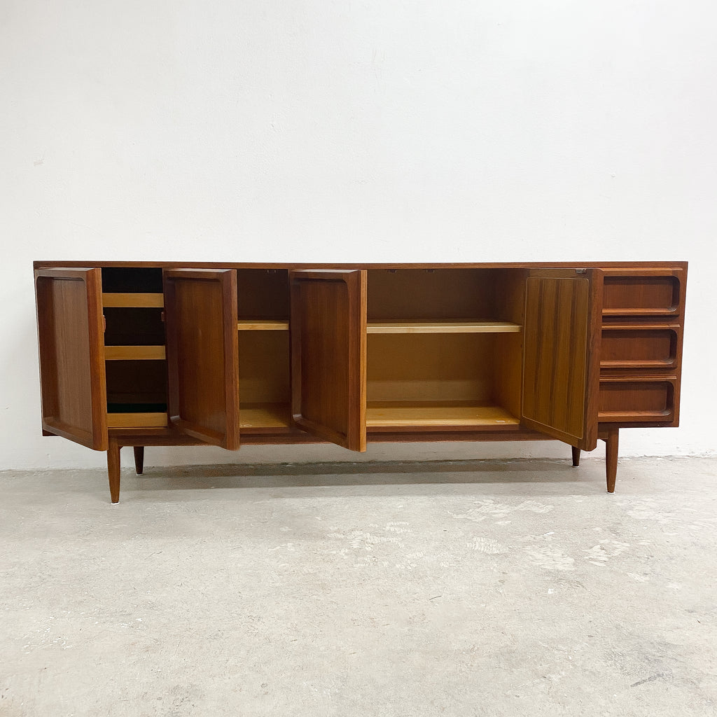 Mid Century Extra Long 4 Door Chiswell Sideboard