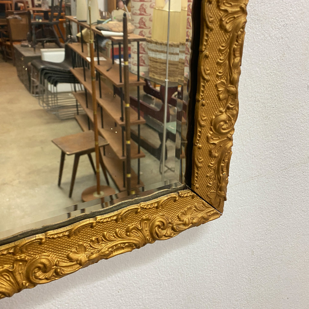 Early 20th Century Gilt Frame Mirror With Bevel Edge Glass