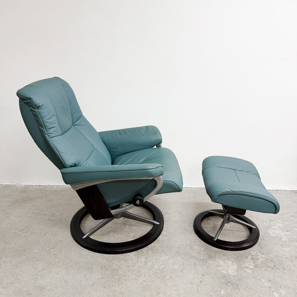 Ecornes Norwegian Stressless Leather Armchair Recliner With Footstool