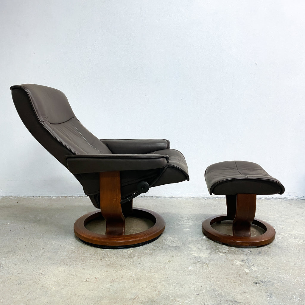 Ecornes Norwegian Stressless Leather Recliner Armchair With Footstool