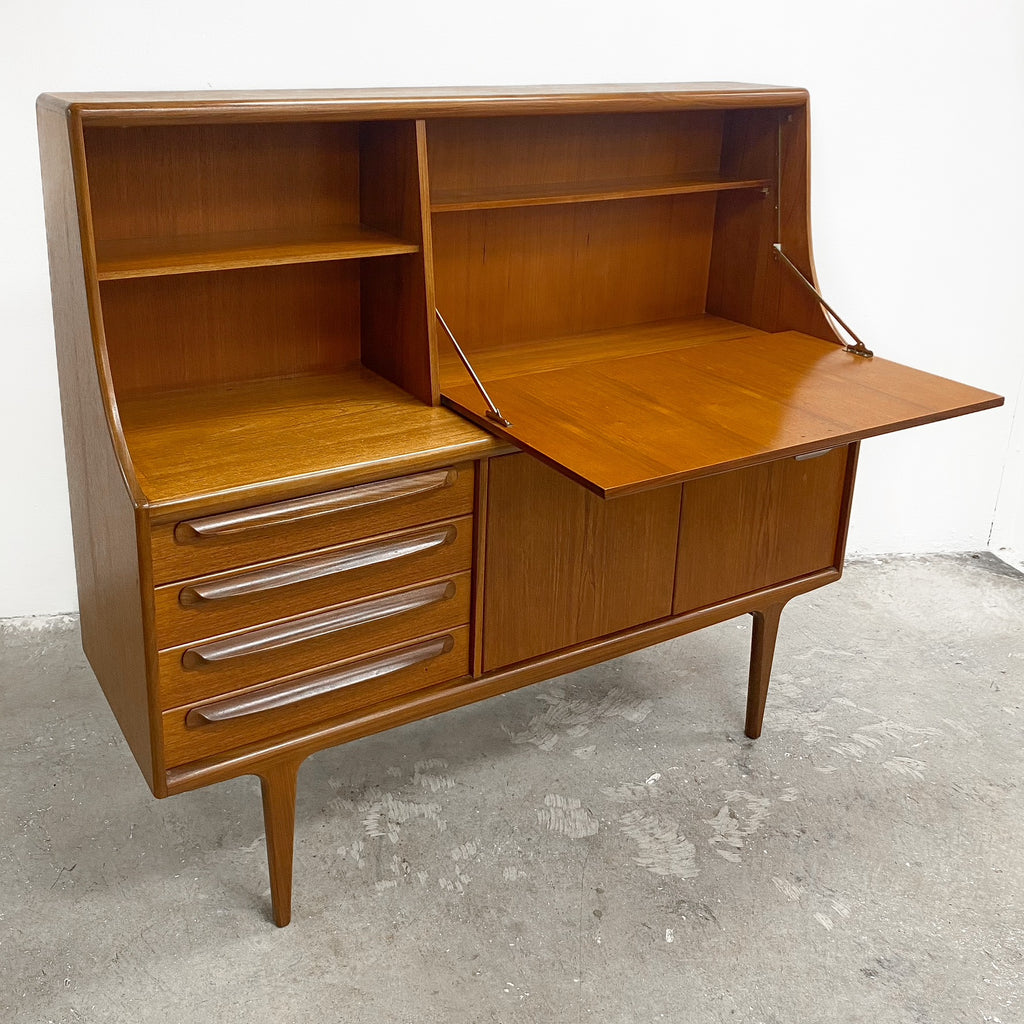 English Mid Century Raised Sideboard With Cocktail Cabinet