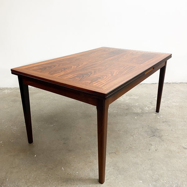 Stunning Restored Mid Century Danish Brazilian Rosewood Extension Dining Table