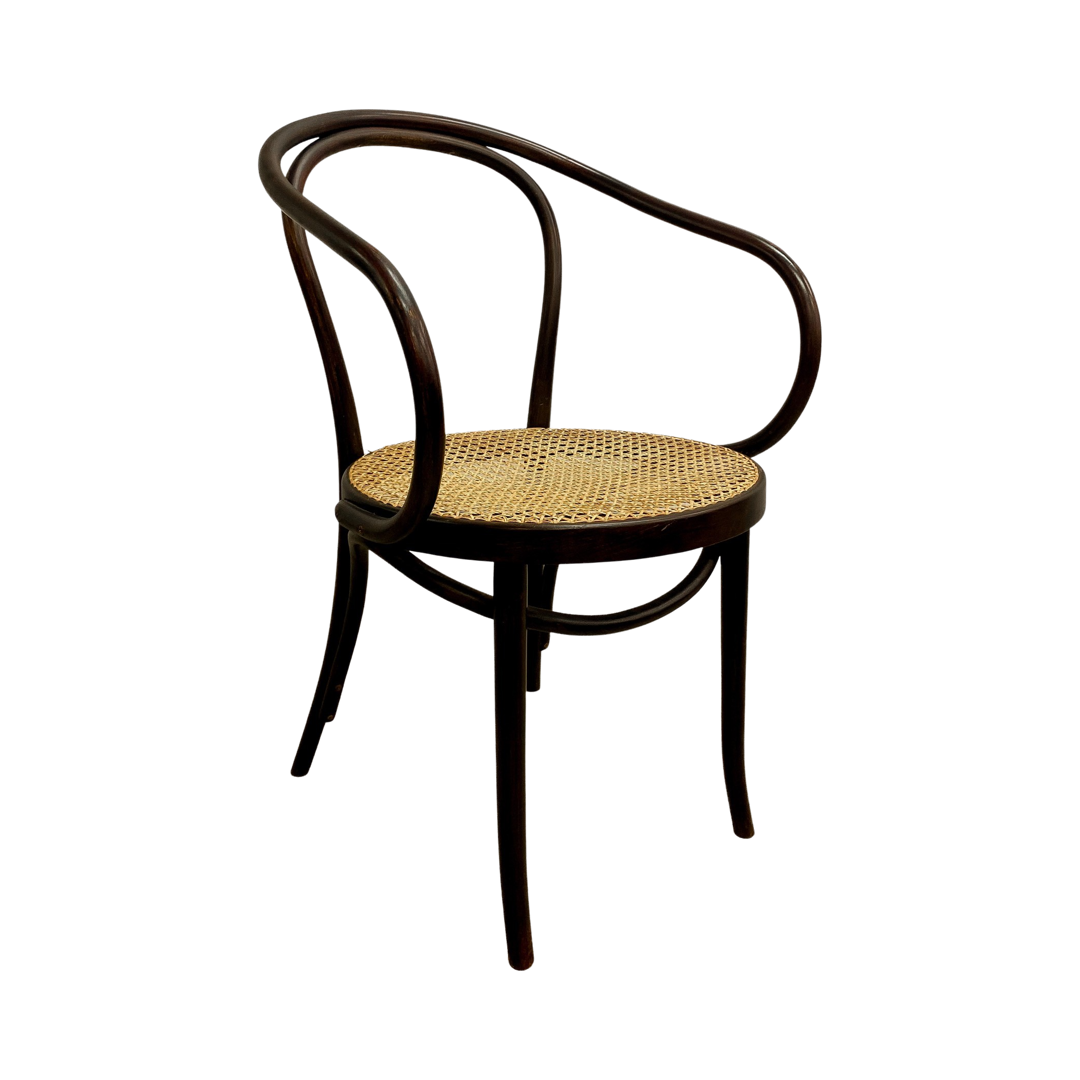 Genuine Thonet B-9 Le Corbusier Bentwood Chair– The Design Ark