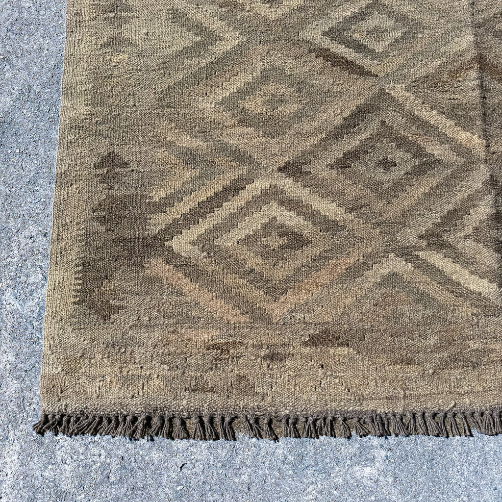 Hand Woven Wool Beige Kilim Rug #053