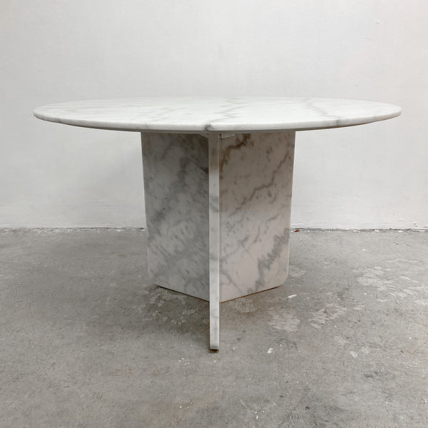 Round Marble Dining Table On Tri Shaped Marble Base