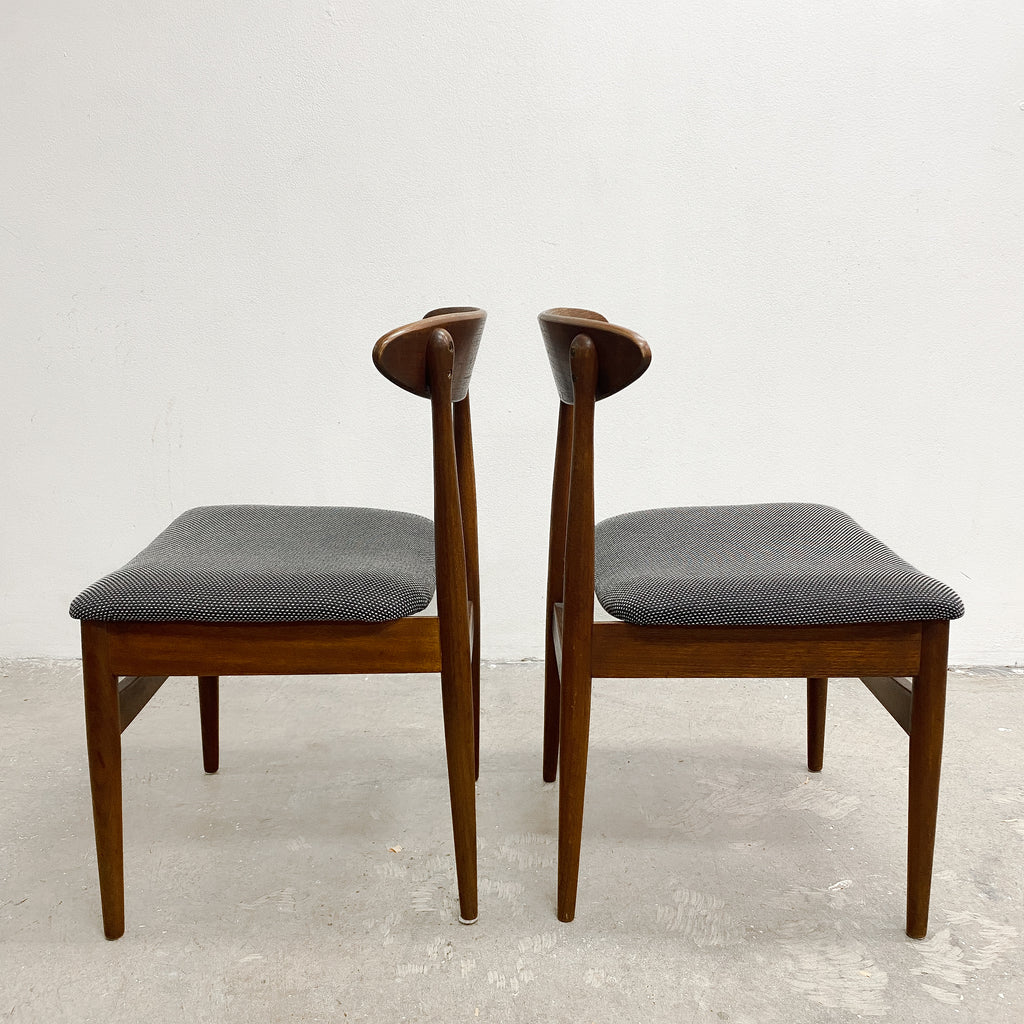 Set of 6 Mid Century Spade Back Dining Chairs