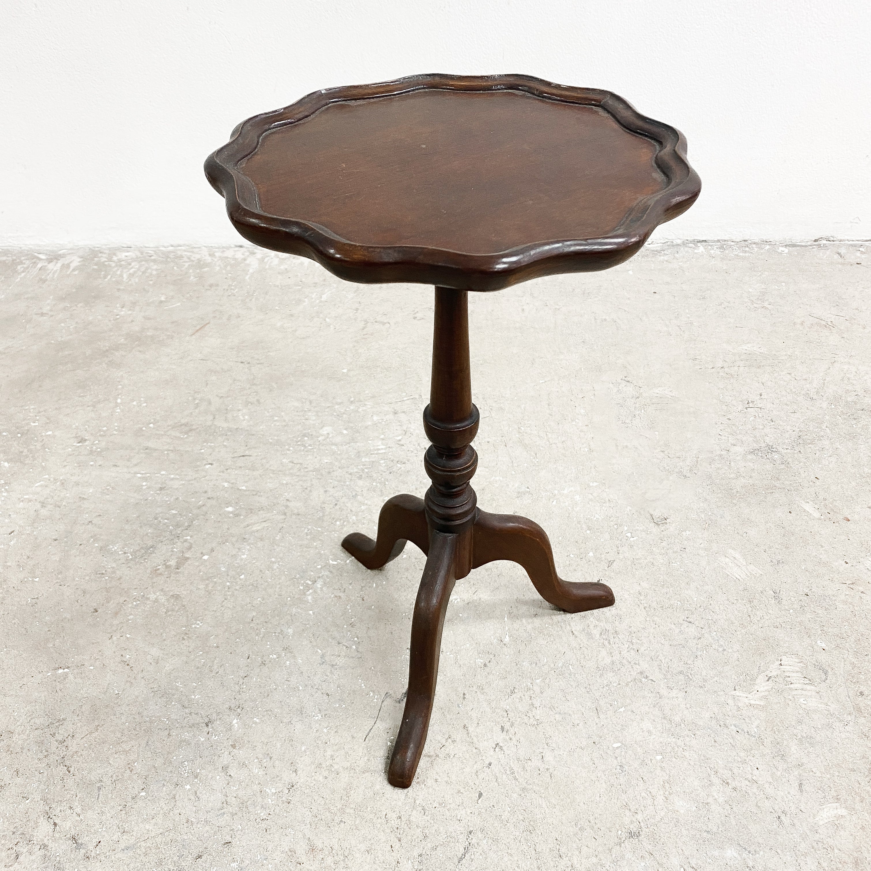 Pair Of Antique Australian Cedar Occasional Side Tables– The Design Ark