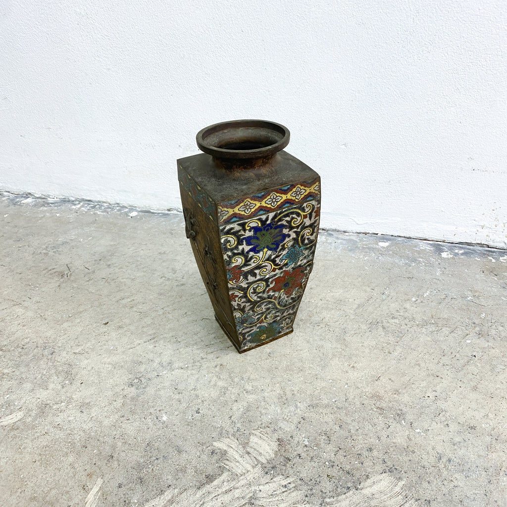 Late 19th Century Enamelled Chinese Vase