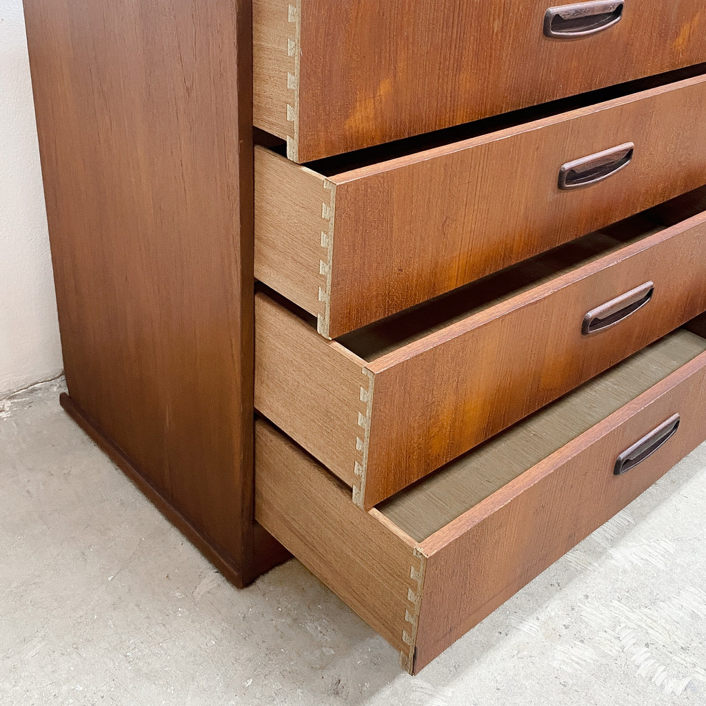 Mid Century Chest Of Drawers