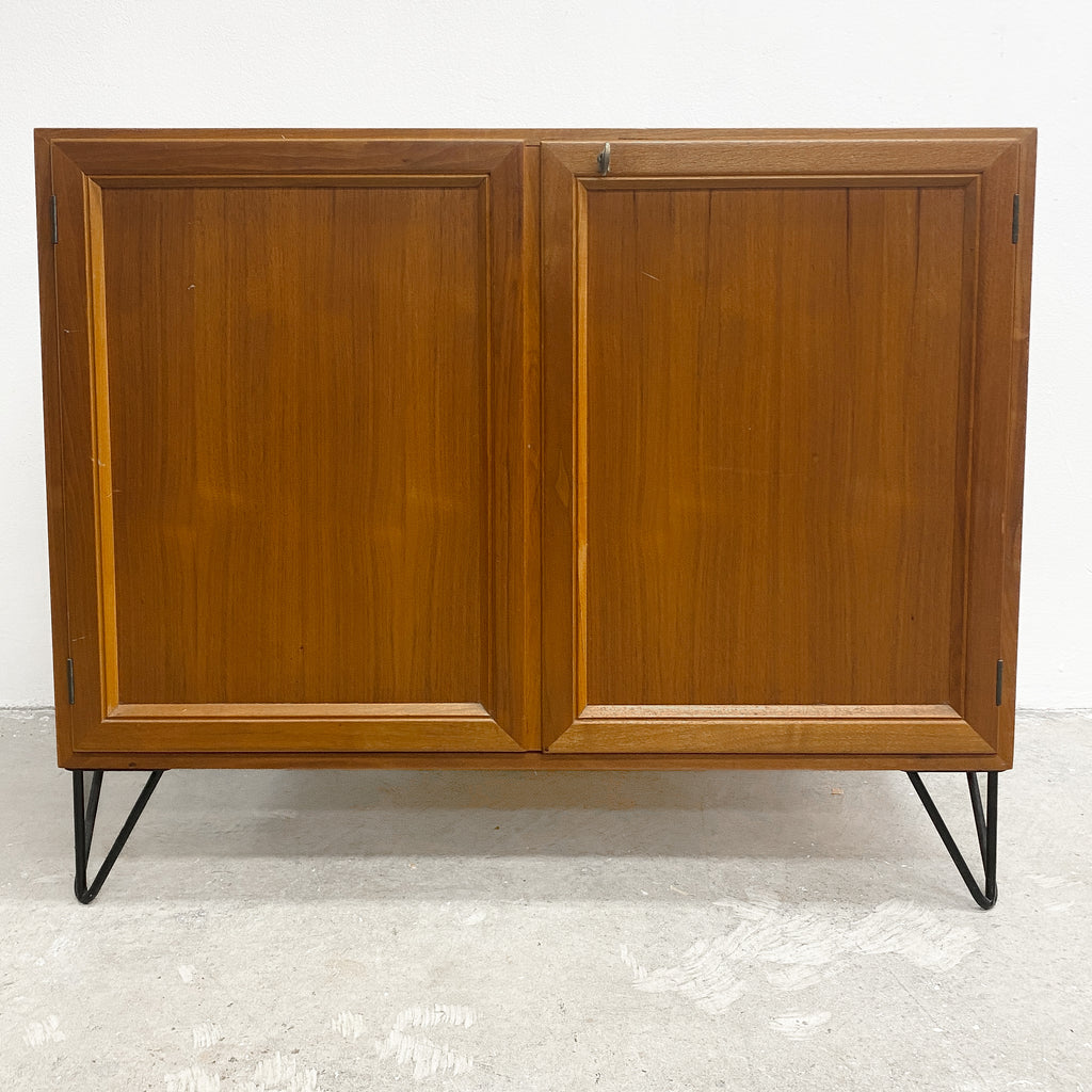 Mid Century Compact Sideboard Cabinet