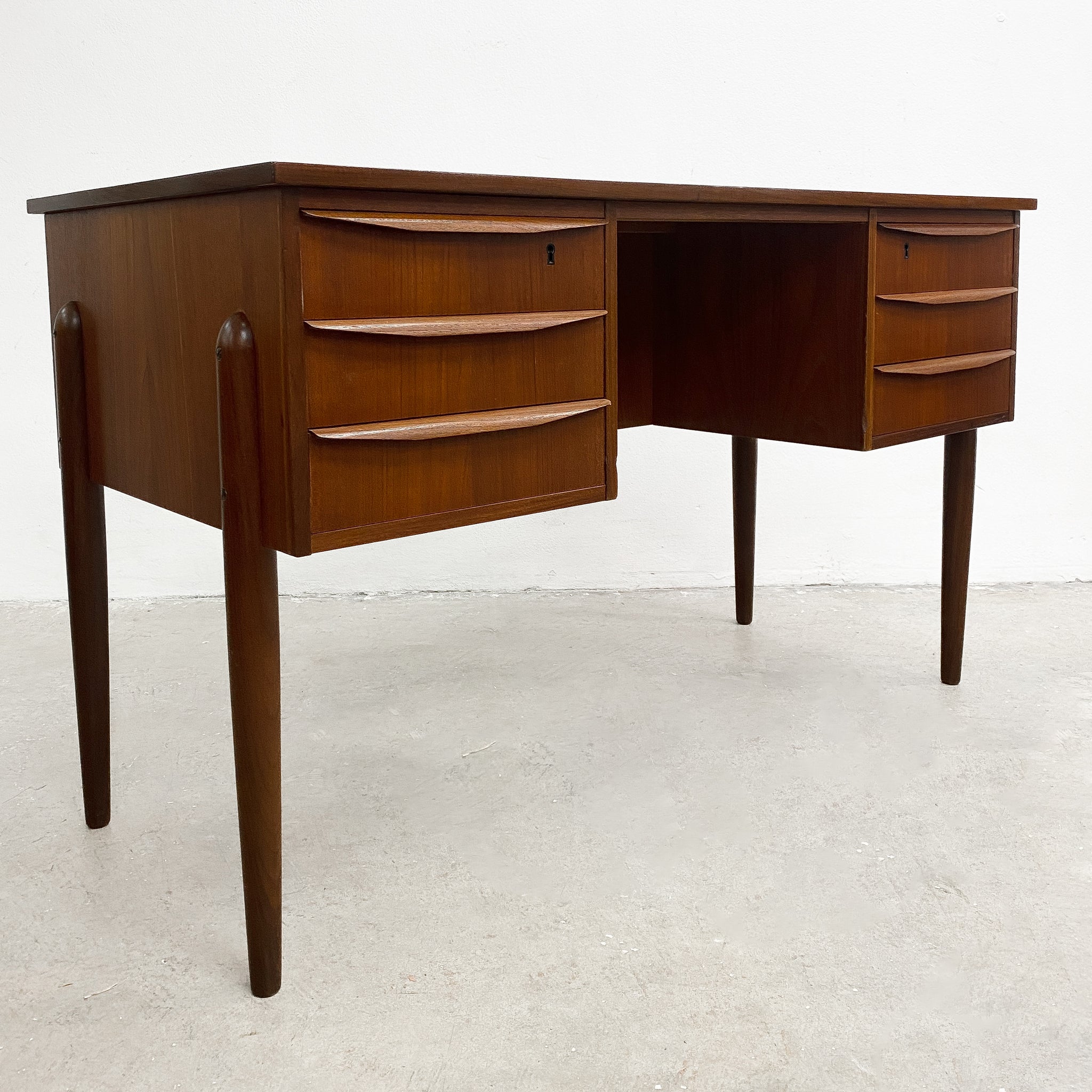 Mid Century Danish Writing Desk– The Design Ark