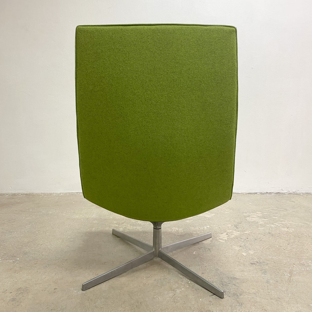 Mid Century Italian Arper Swivel Chair