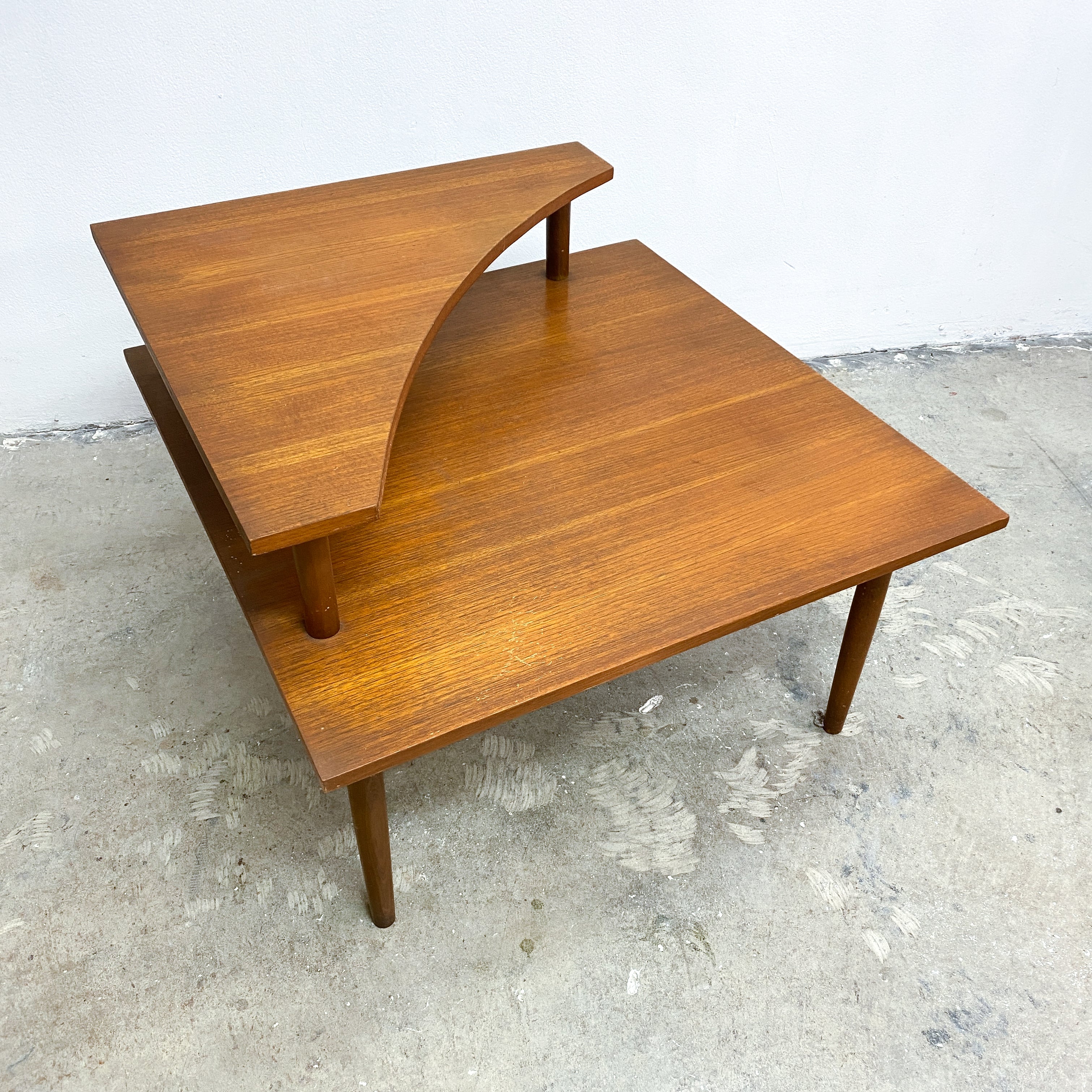 Mid Century Parker 2 Tier Teak Corner Coffee Table– The Design Ark