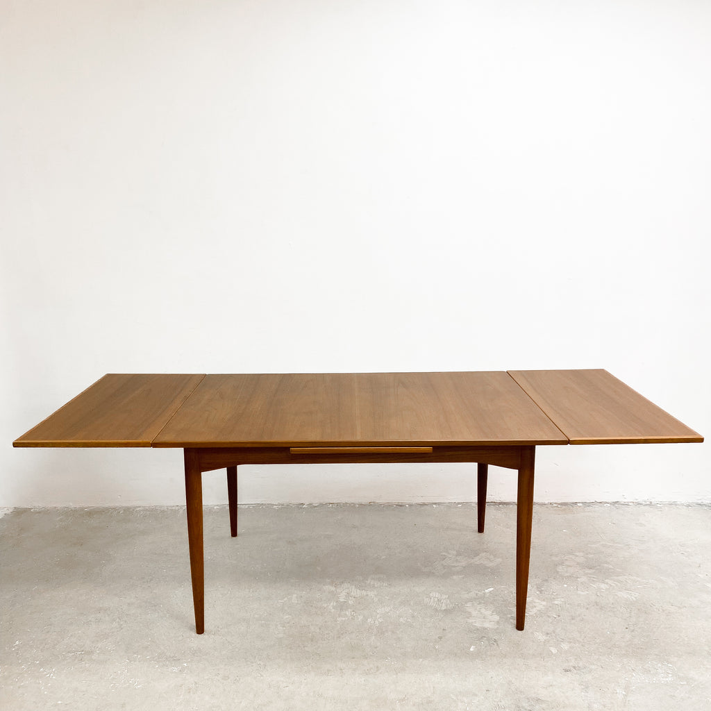 Mid Century Parker Rectangular Parker Extension Dining Table