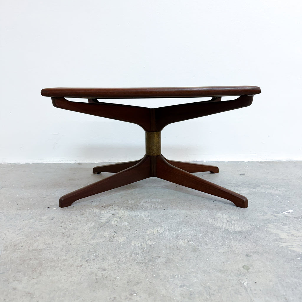 Mid Century Pedestal And Splayed Leg Side Table