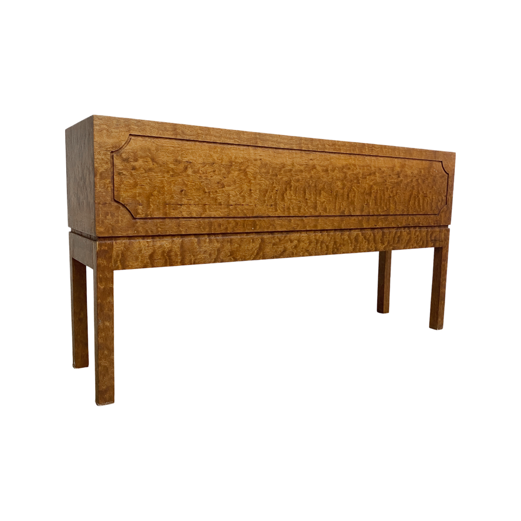 Mid Century Quarter Sawn Maple Planter Box 