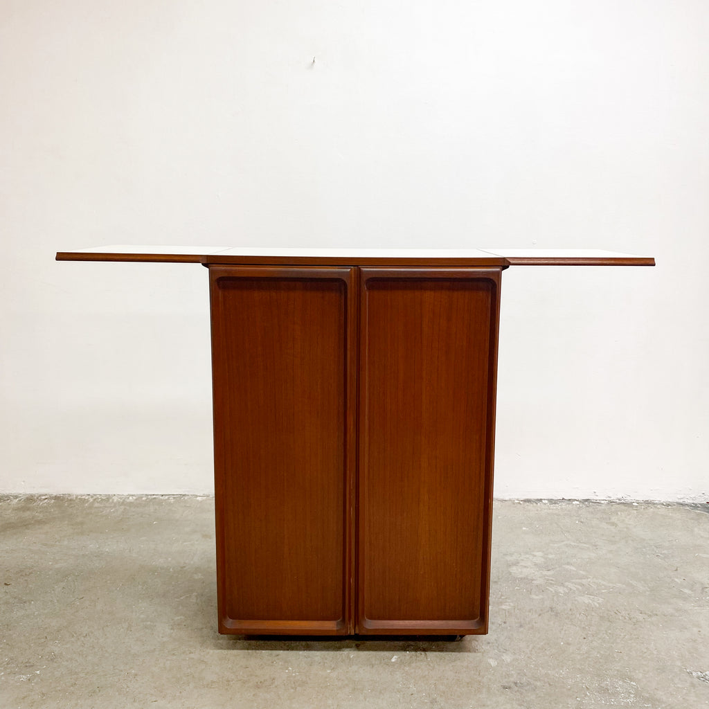 Mid Century Teak Chiswell Cocktail Drinks Cabinet Bar Trolley on Castors