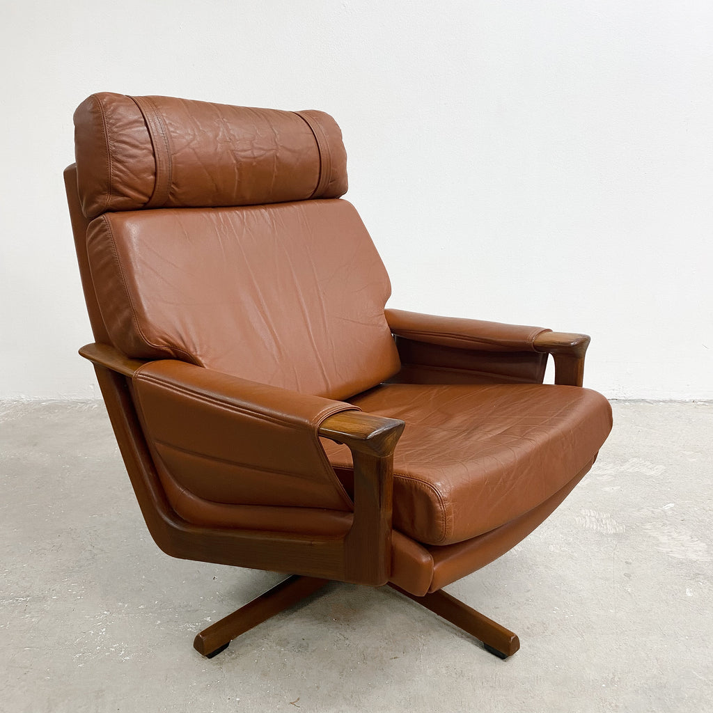 Mid Century Tessa T21 Swivel Armchair