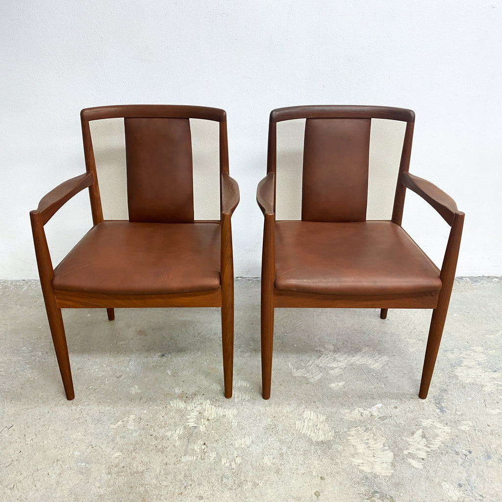 Pair Of Mid Century Parker T-Back Model 89 Carver Dining Chairs