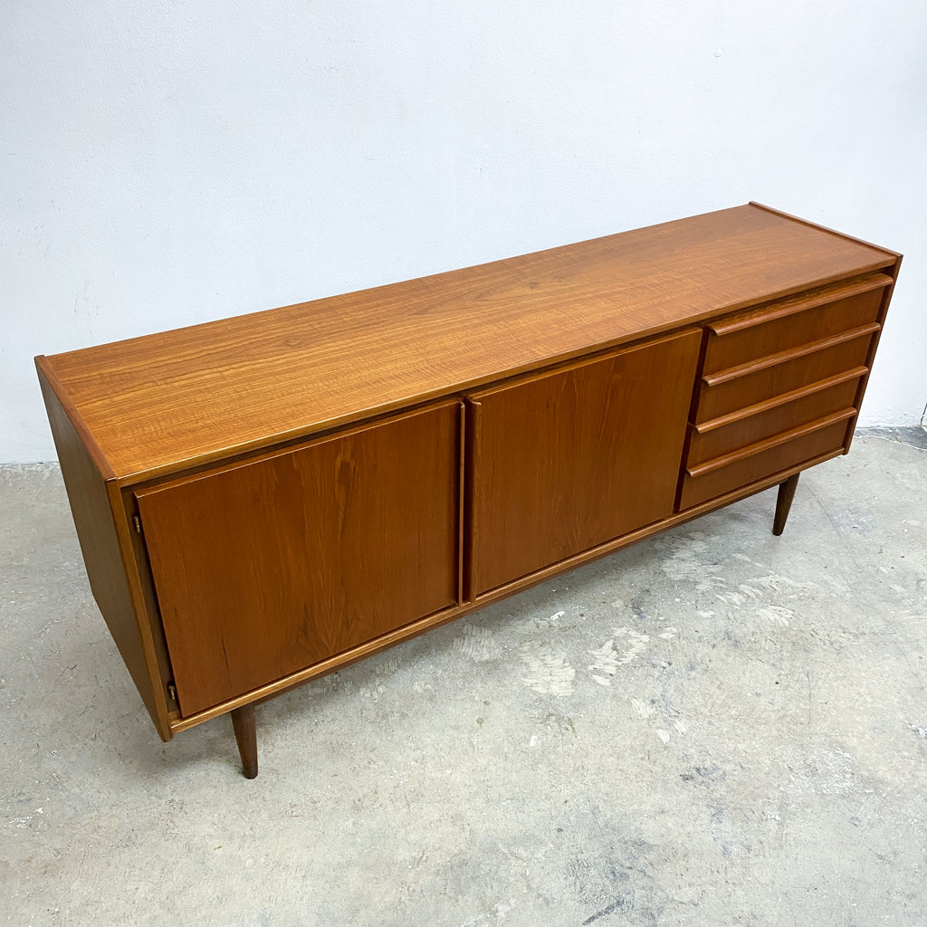 ParkerLipHandleSideboard