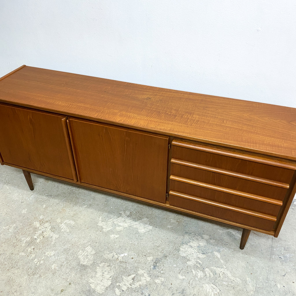 ParkerLipHandleSideboard