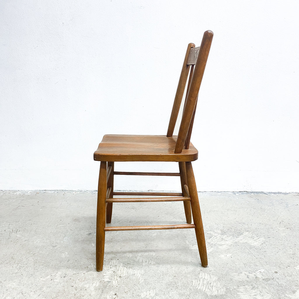 Set Of 4 Rustic Farmhouse Pressed Pattern And Spindle Back Pine Kitchen Chairs