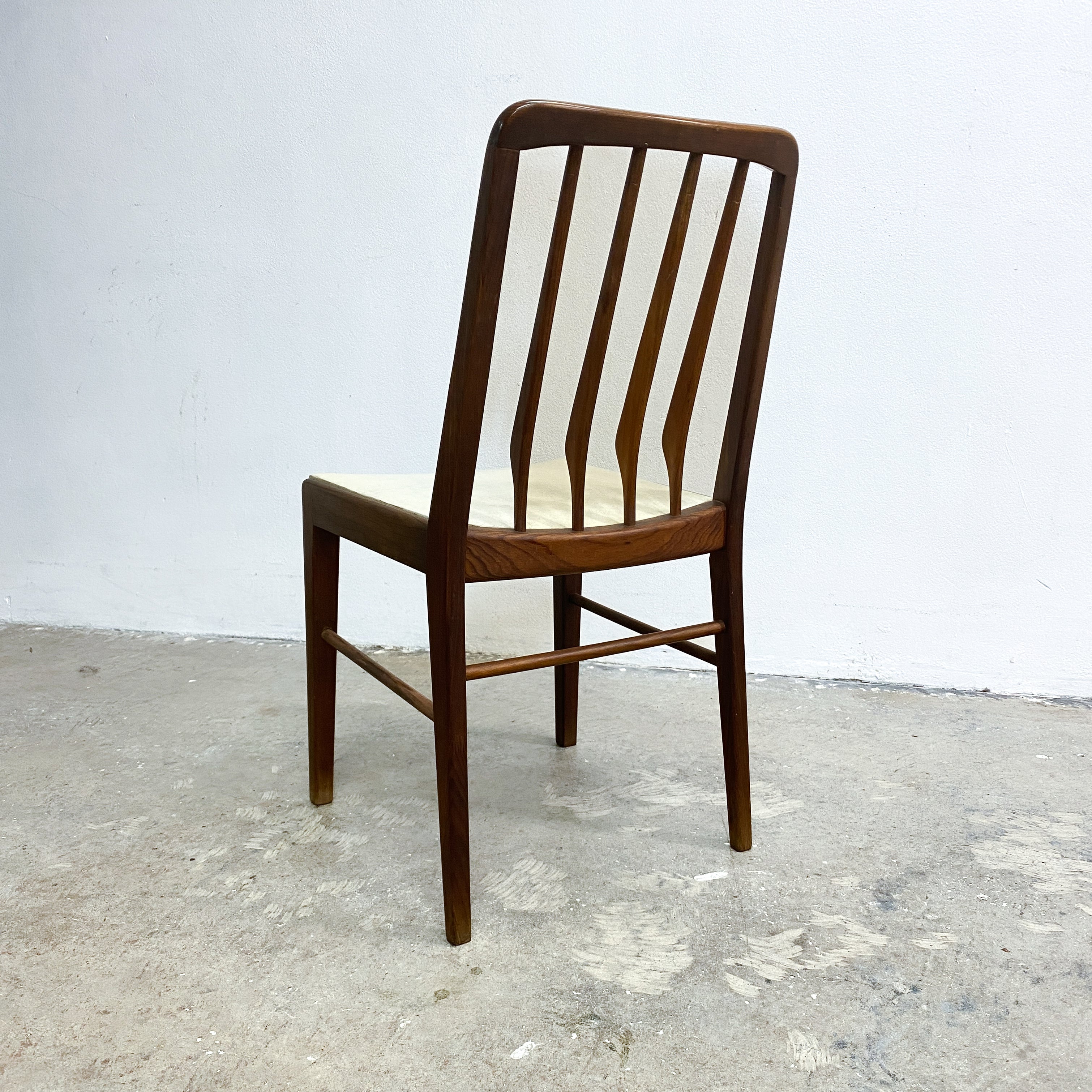 Set Of 6 Mid Century TH Brown 