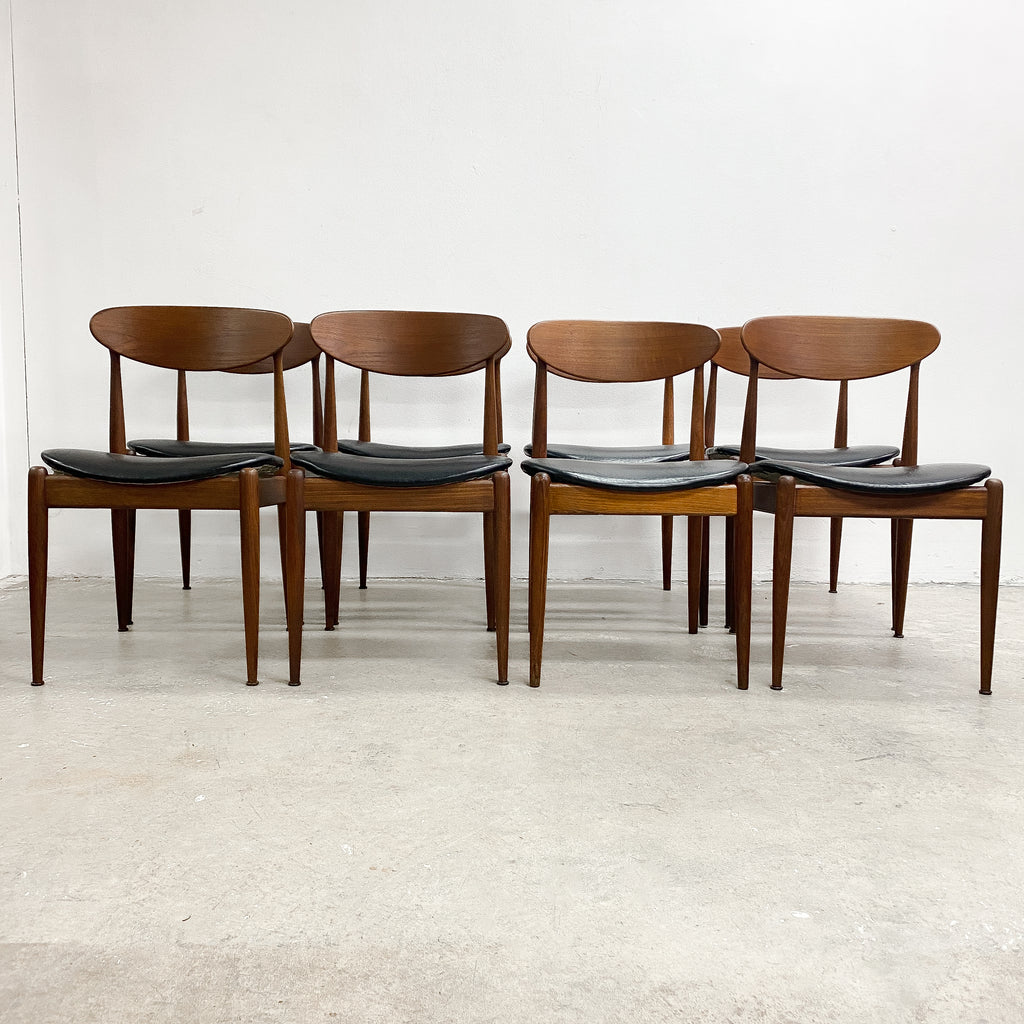 Set Of Eight Mid Century Parker Nordic Spadeback Matchstick Dining Chairs