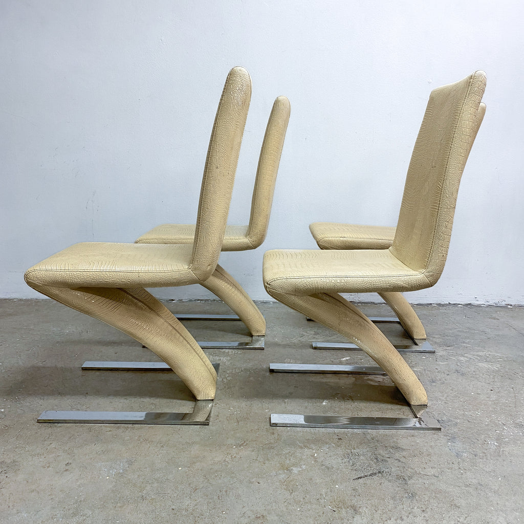 Set of 4 Vintage Modernist Z Chairs In The Style of Rolf Benz