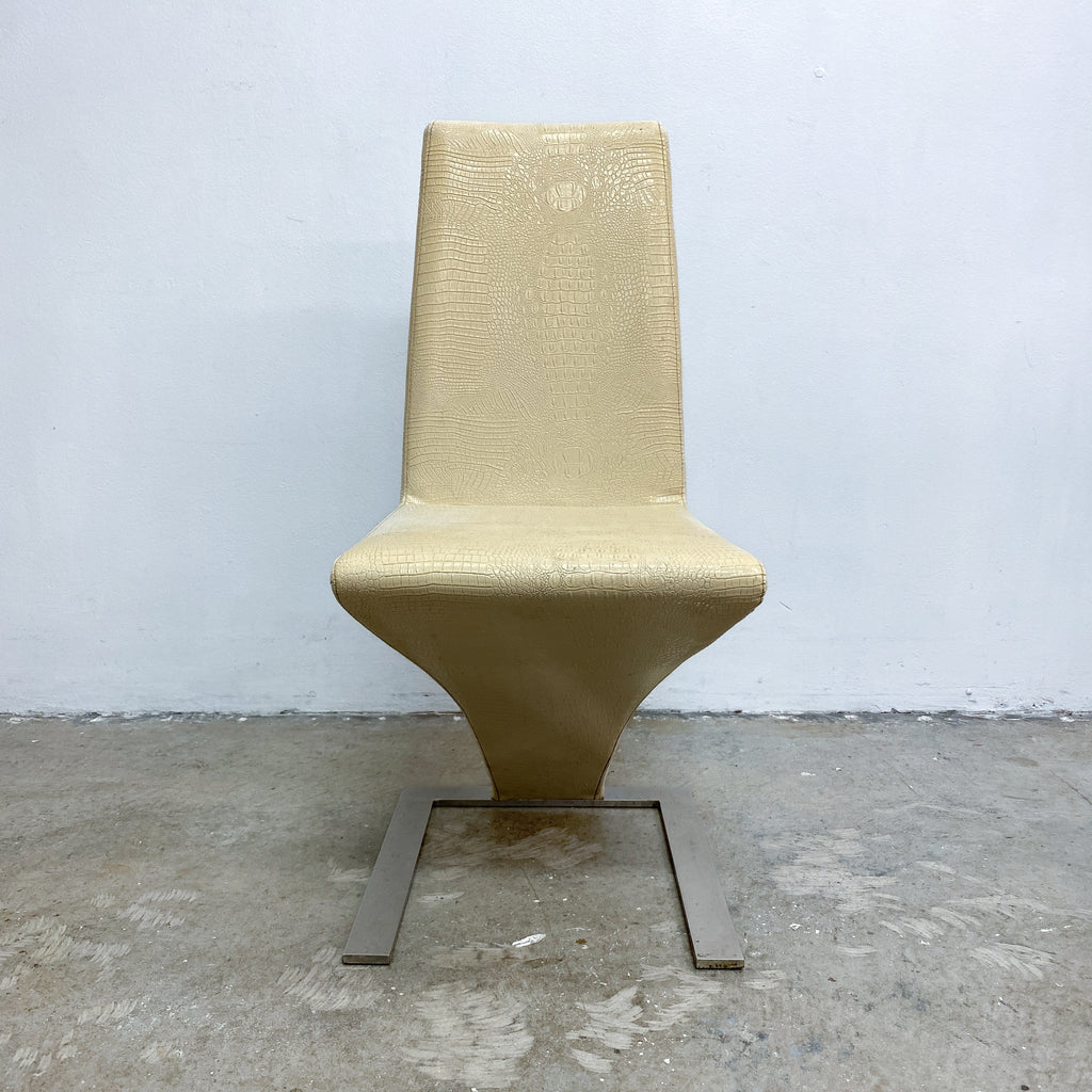Set of 4 Vintage Modernist Z Chairs In The Style of Rolf Benz
