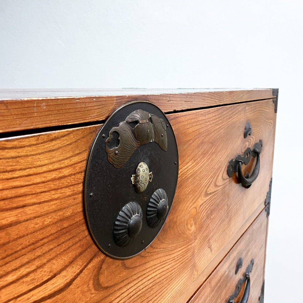 intageEarly20thCenturyJapaneseTansuChestOfDrawers