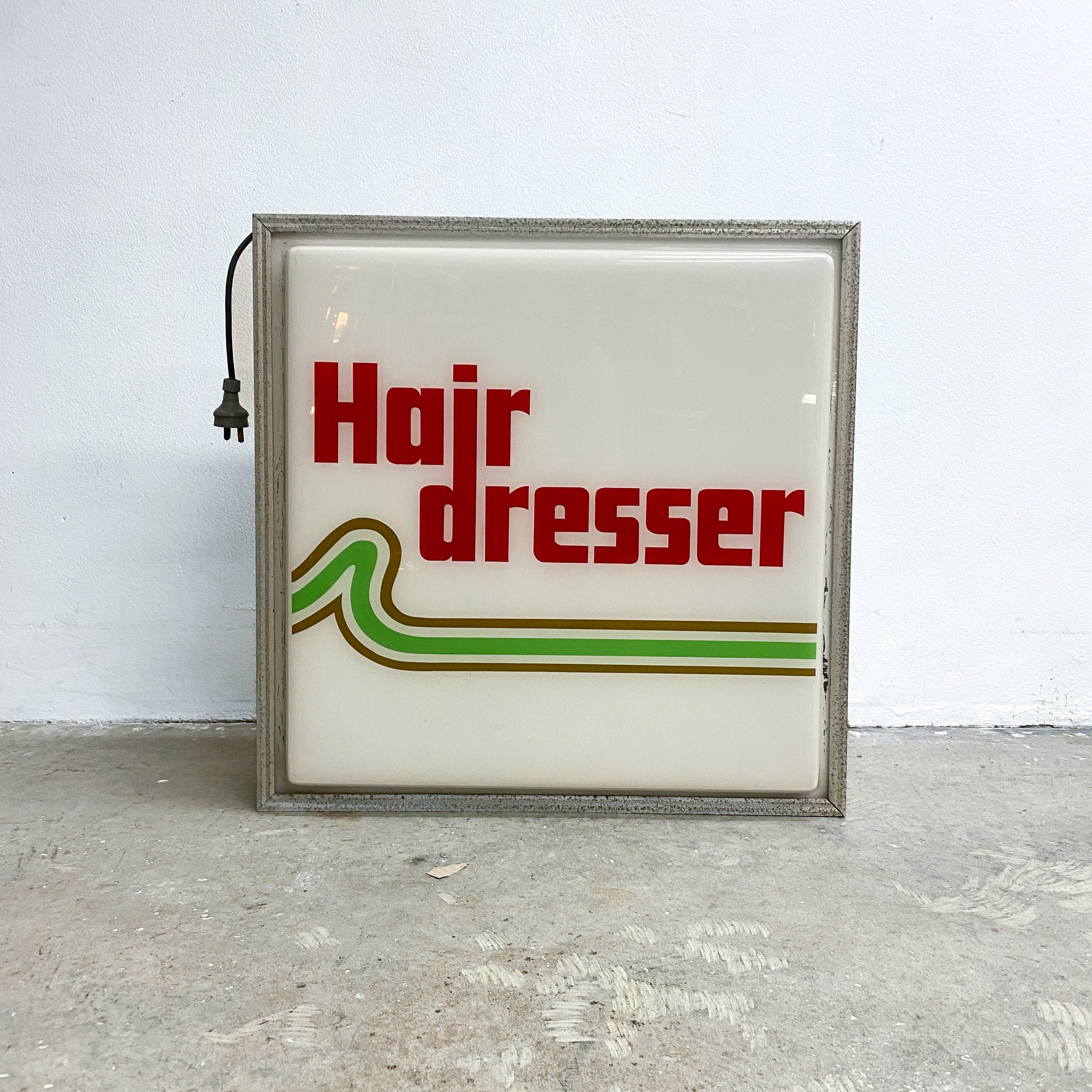 Vintage Mid Century Illuminated Hairdresser Hair Salon Sign– The Design Ark