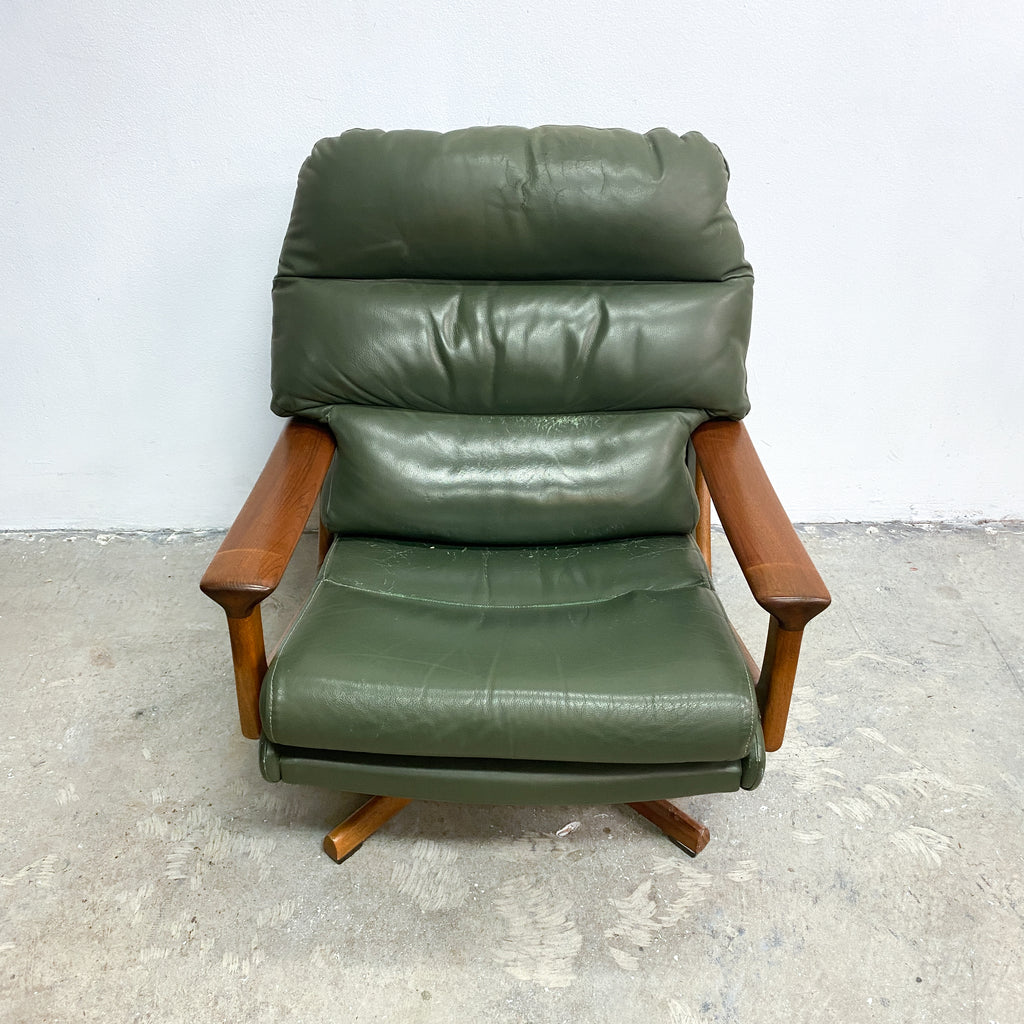 Vintage Mid Century Tessa T21 Leather Armchair