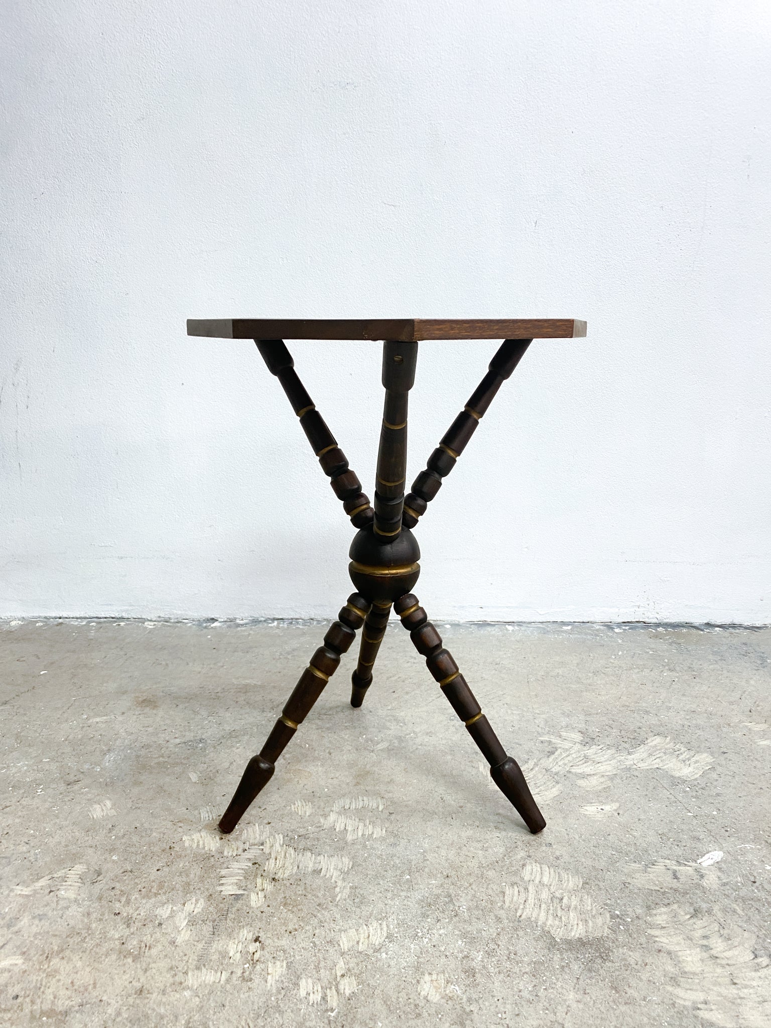 Vintage Wooden Gypsy Wine Or Side Table With Tri Footed Base– The ...