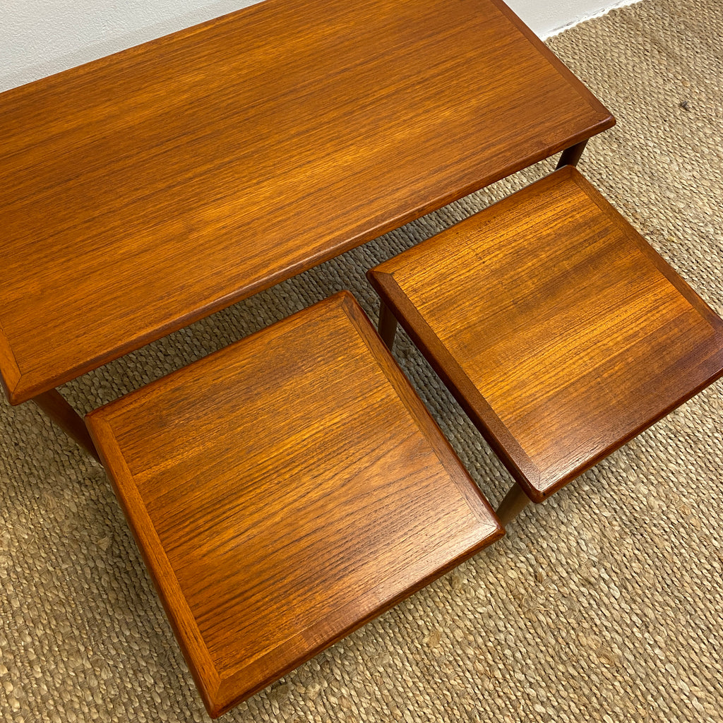 Set 3 1970's Nesting Occasional Coffee Tables