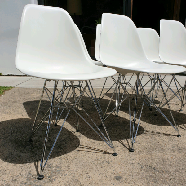 DSR Vitra Eames Set of Six Dining Chairs