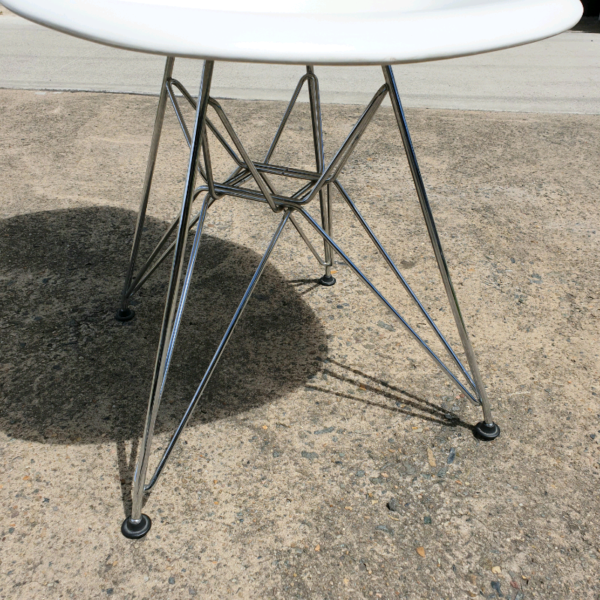 DSR Vitra Eames Set of Six Dining Chairs