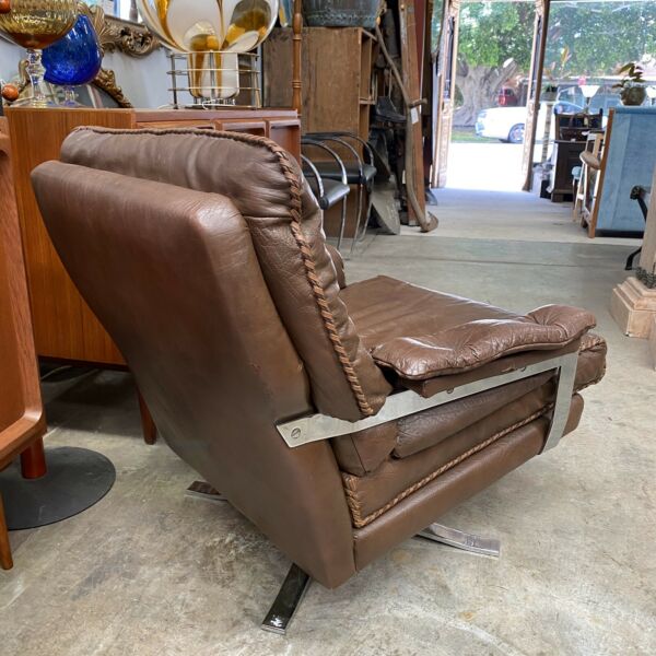 Danish Lowback 1970’s Retro Swivel Armchair
