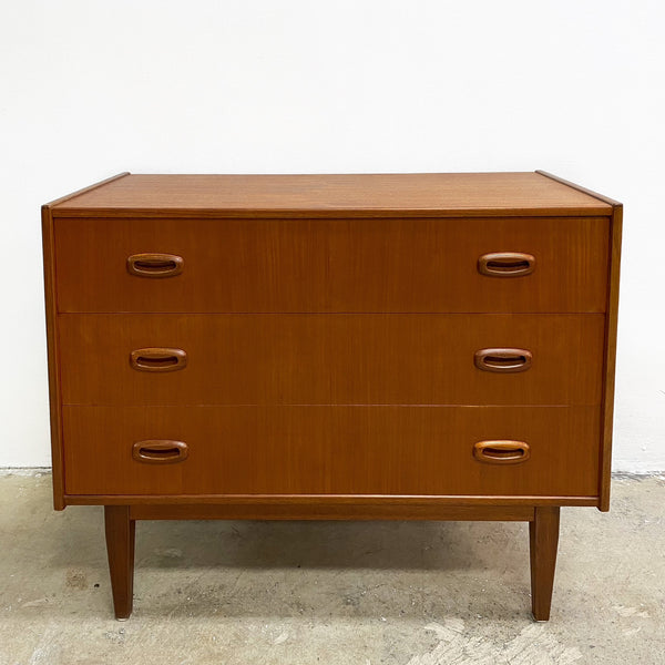 Mid Century Parker Compact Chest of Drawers Dresser