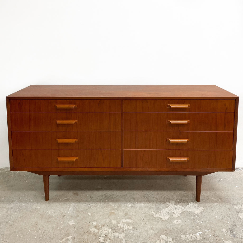 Restored Mid Century Chest Of Eight Drawers