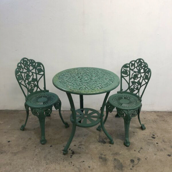 Heavy Duty Cast Iron Out Door Setting