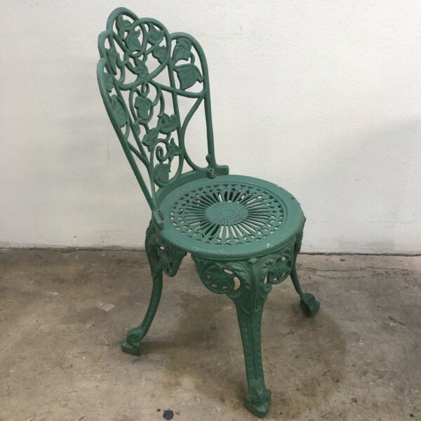 Heavy Duty Cast Iron Out Door Setting